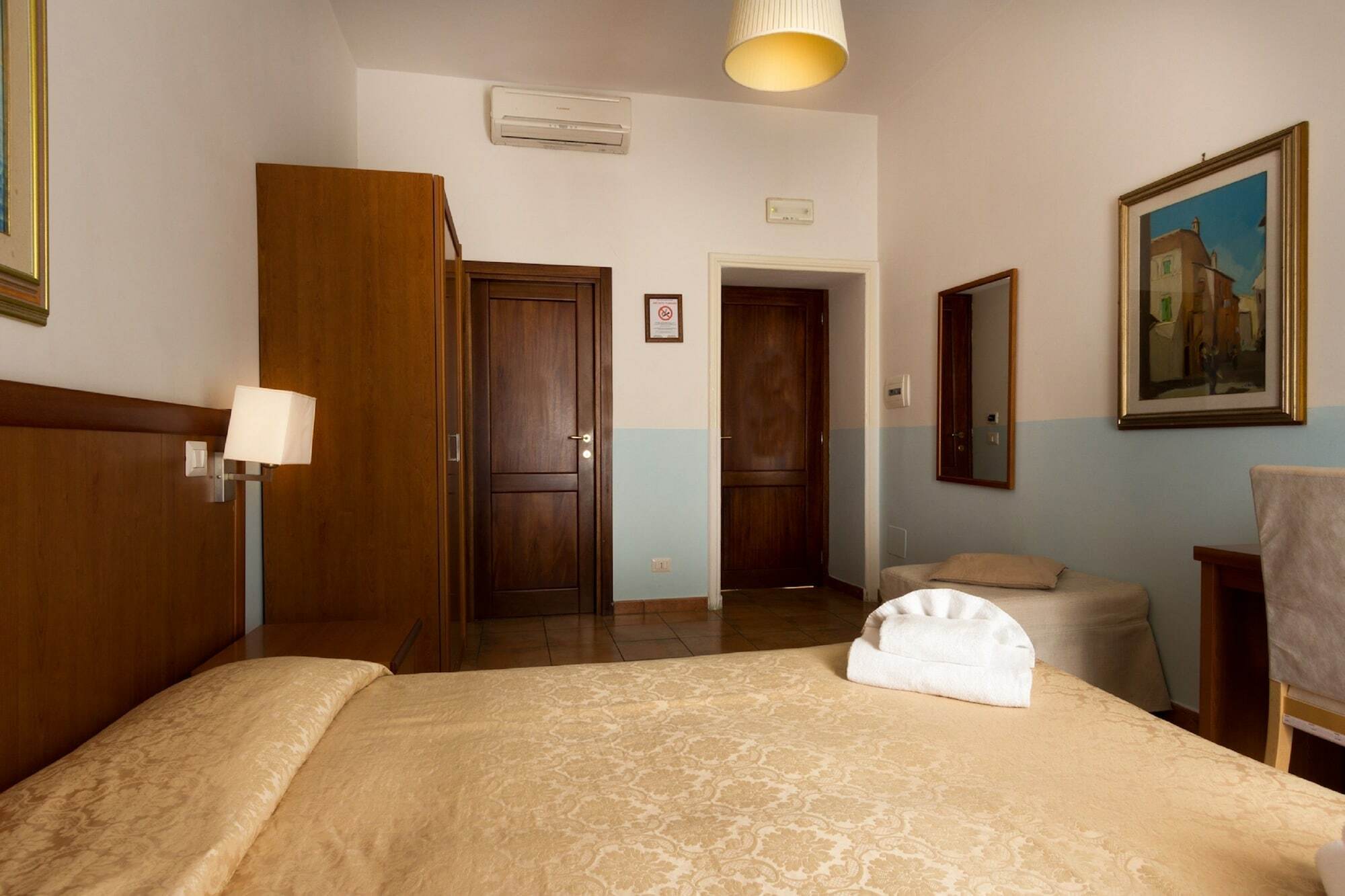 Few Steps From St Peter Bed & Breakfast Exterior foto